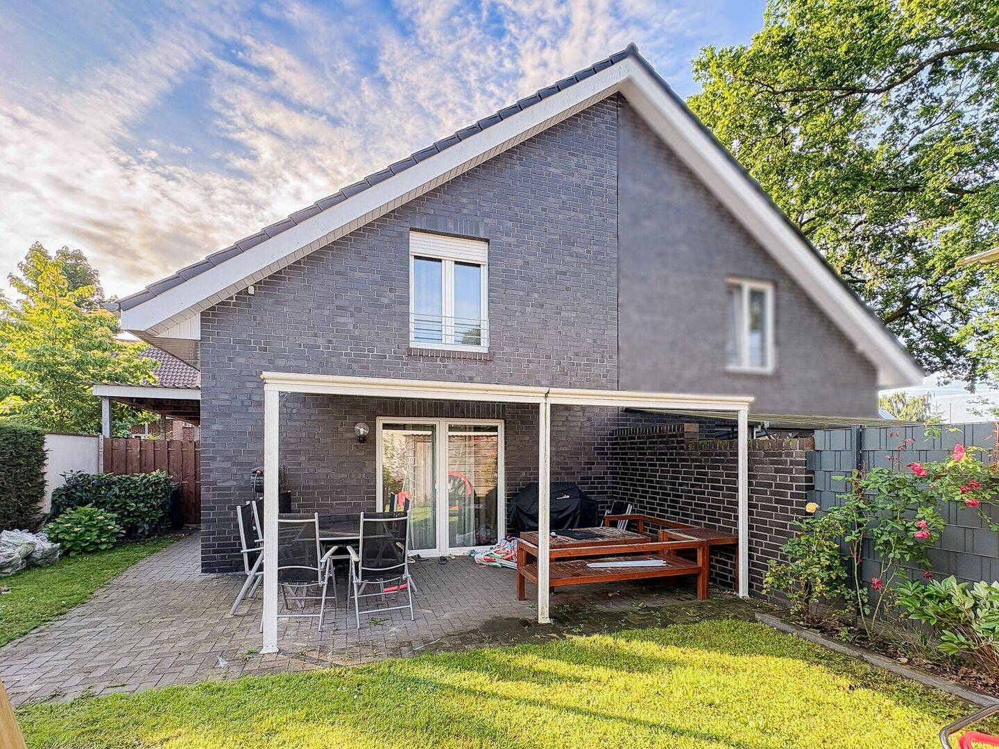 Attraktive und junge Doppelhaushälfte in Hörstel-Dreierwalde!, 48477 Hörstel