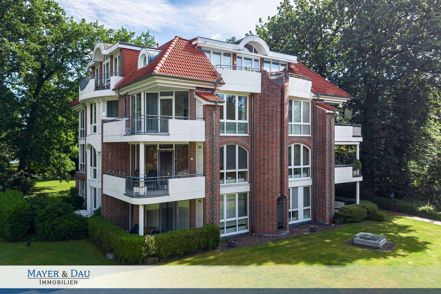 Lichtdurchflutete 3-Zimmer-Wohnung mit Balkon und Tiefgaragenstellplatz in zentraler Lage. Obj. 9906, 26160 Bad Zwischenahn