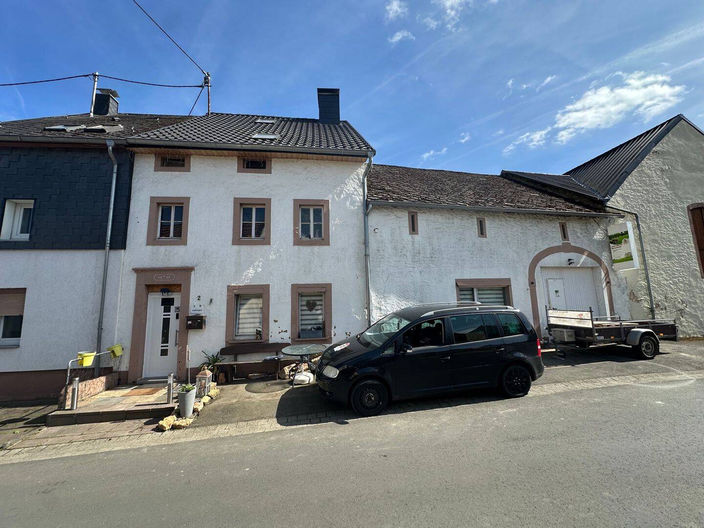 Einfamilienhaus mit Ausbaureserve, Garage und Garten in Oberweis, 54636 Oberweis