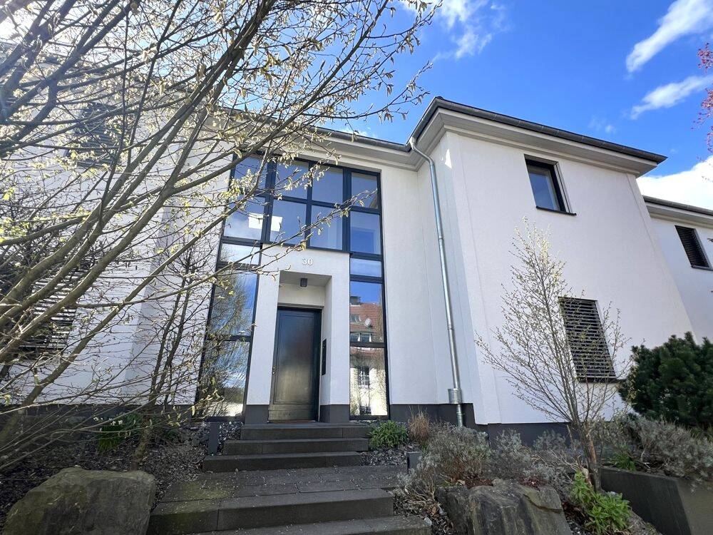 Exklusive Erdgeschosswohnung mit Tiefgarage und Aufzug im Stadtgartenviertel Hagen, 58089 Hagen