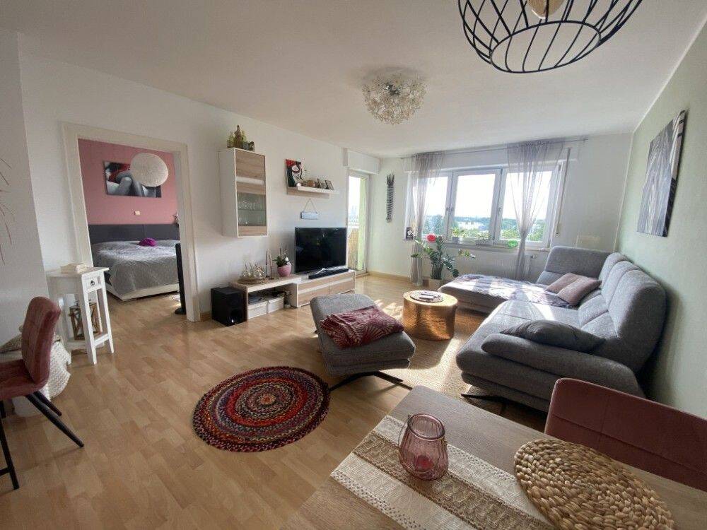 Modernisierte Wohnung mit 2 Balkonen, 90461 Nürnberg