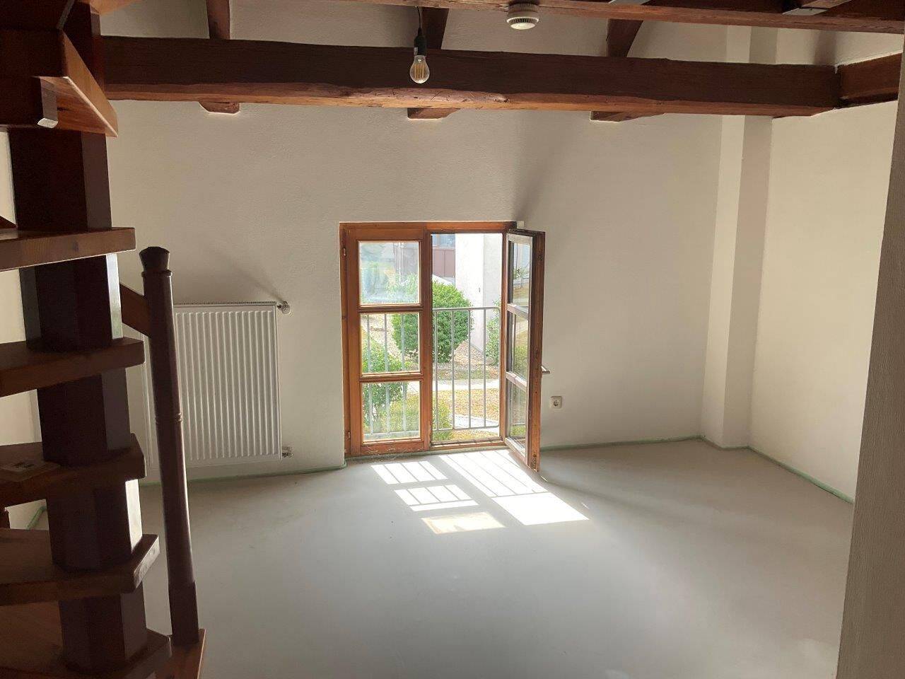 Maisonette-Wohnung / Studio über zwei Etagen 28m², 93051 Regensburg (Galgenberg Großprüfening-Dechbetten-Königswiesen Kumpfmühl-Ziegetsdorf-Neuprüll)