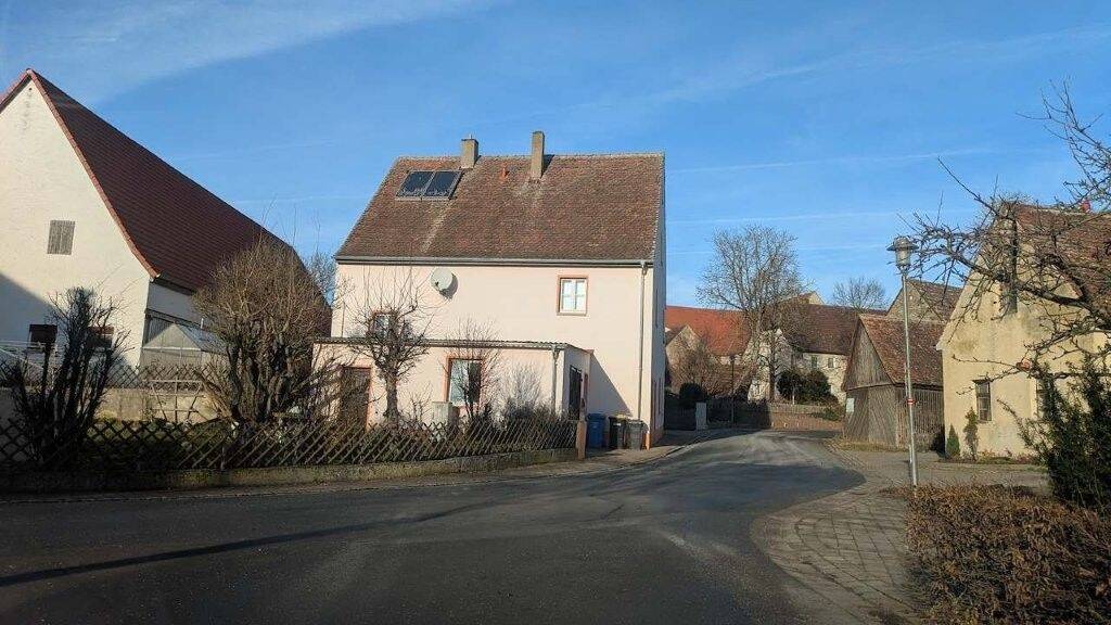 Einfamilienhaus Renovierungsbedürftig, 91459 Markt Erlbach