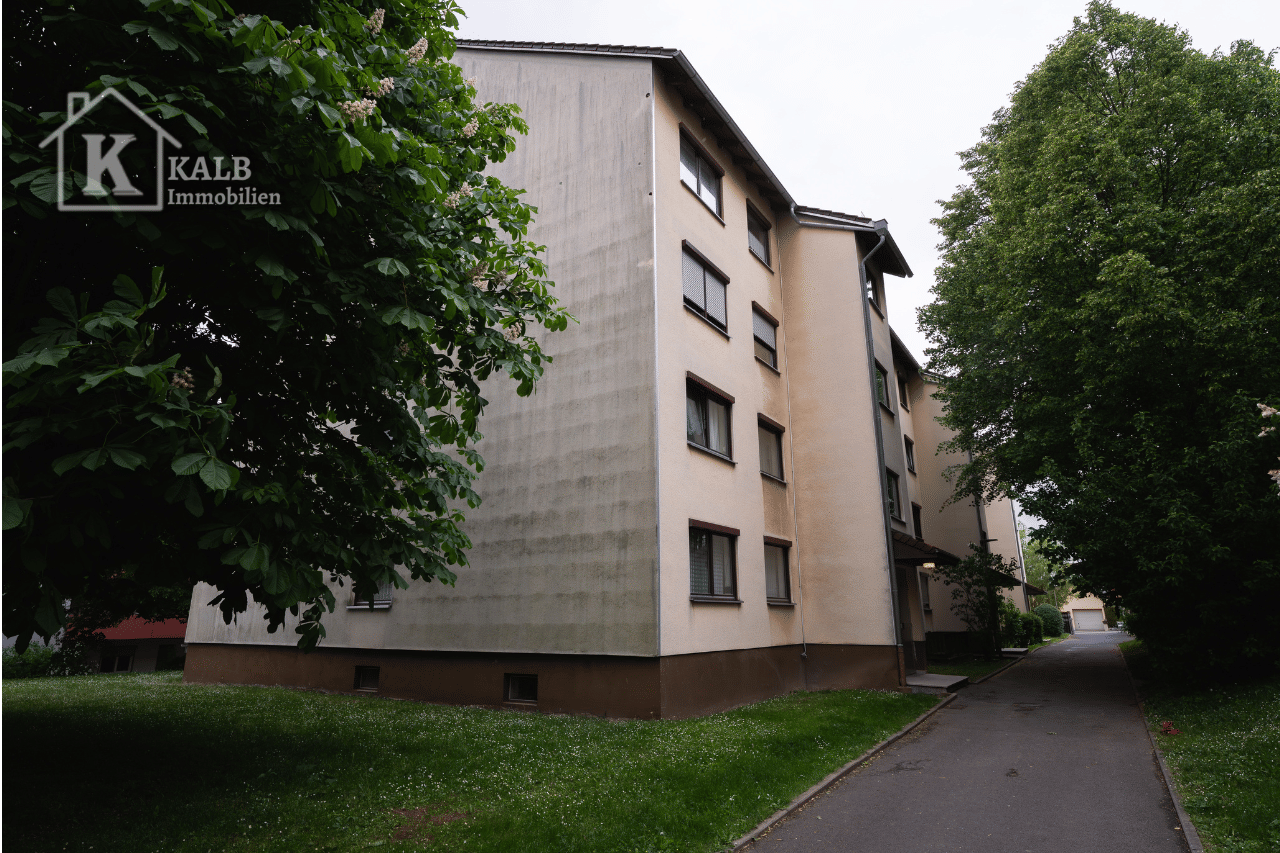Moderne 3-Zimmer-Wohnung mit Balkon in Niederwerrn, 97464 Niederwerrn