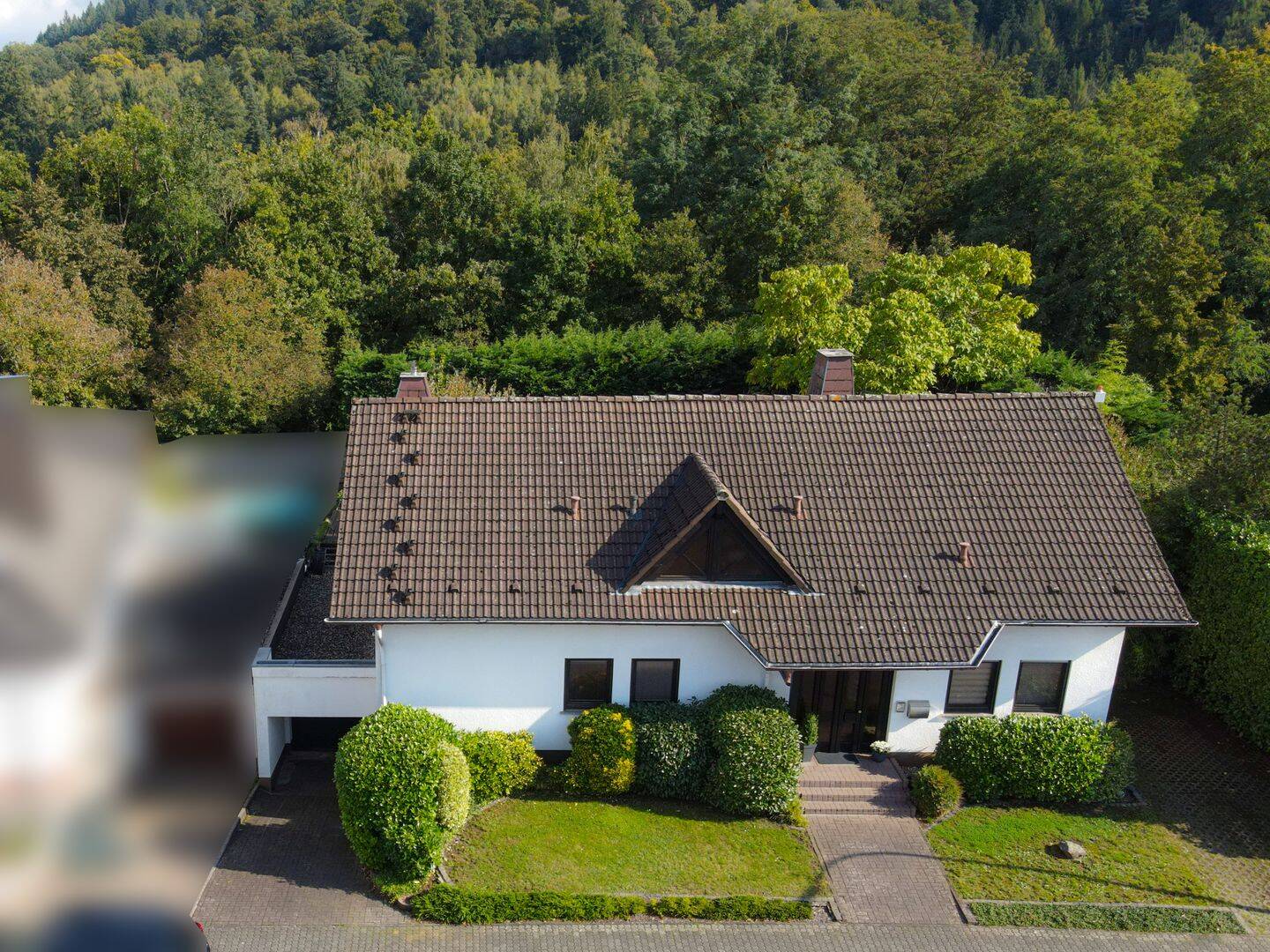 Rehlingen-Siersburg: Traumhaus, modernisiert und gepflegt, mit Pool-/Party-Etage, auf tollem Areal, 66780 Rehlingen-Siersburg