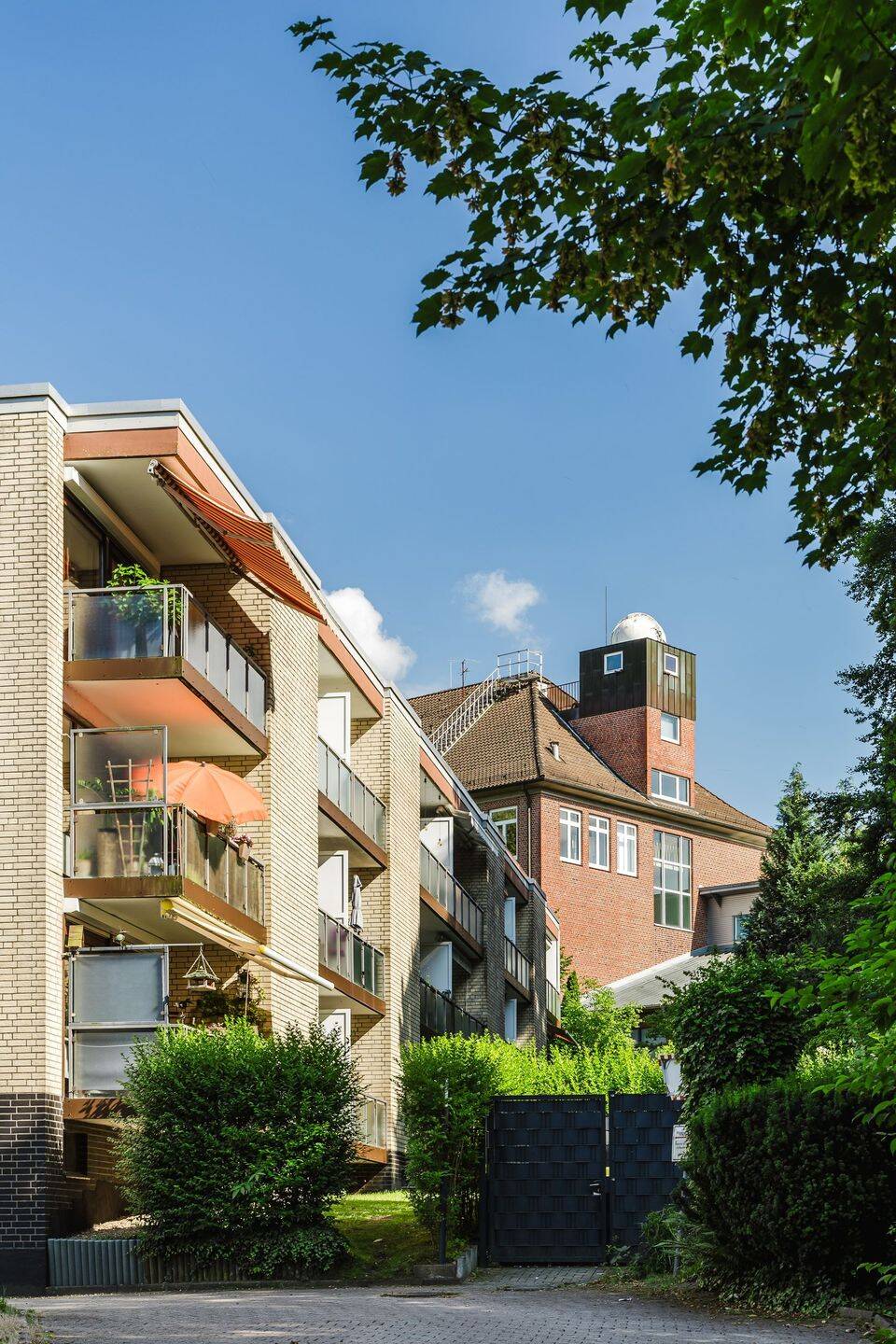Perfekter Neustart in Stade: Eigentumswohnung mit Balkon ins Grüne und Potenzial, 21680 Stade
