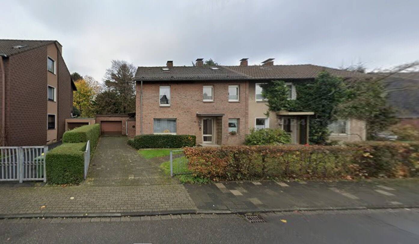 Doppelhaushälfte mit Garage, Garten in begehrter Wohnlage, 45473 Mülheim an der Ruhr