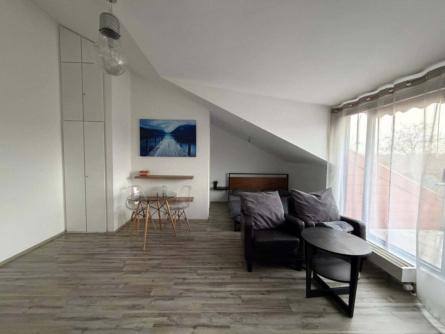 1 Zimmer Wohnung zum 01.08.26, Vollzeitjob, (Möbel: 2500€), 40472 Düsseldorf (Hubbelrath Lichtenbroich Rath Unterrath)