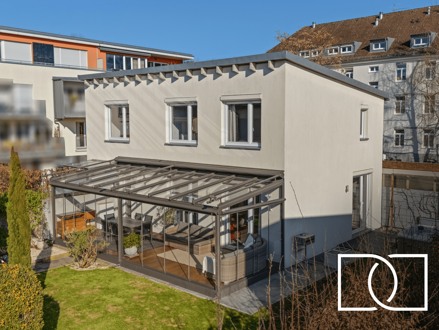 Traumlage am Röthelheimpark! Energieeffizientes Einfamilienhaus mit Keller und Wintergarten, 91052 Erlangen (Anger Erlangen-Ost Erlangen-Süd Innenstadt)