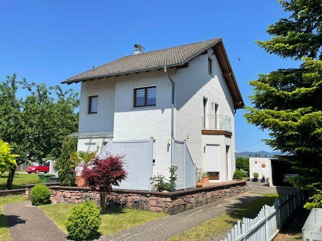 Familiendomizil in ruhiger Lage!, 77855 Achern