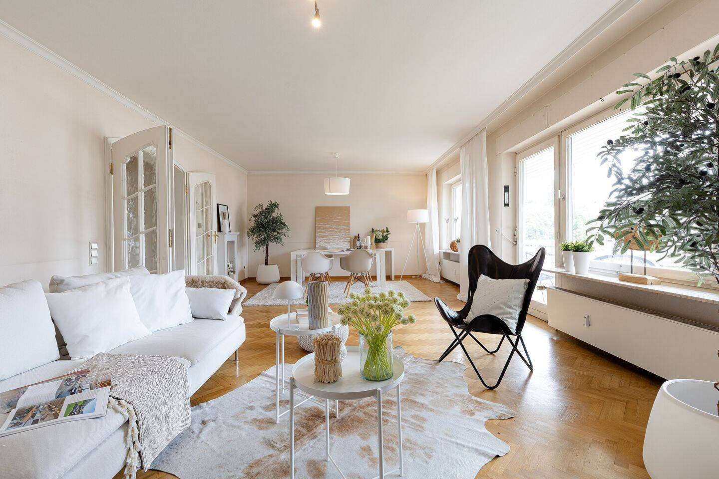 Großzügiges, gepflegtes Zweifamilienhaus auf zwei Ebenen mit Gartenidylle, Terrasse und Garage, 55129 Mainz (Bretzenheim Ebersheim Hechtsheim)