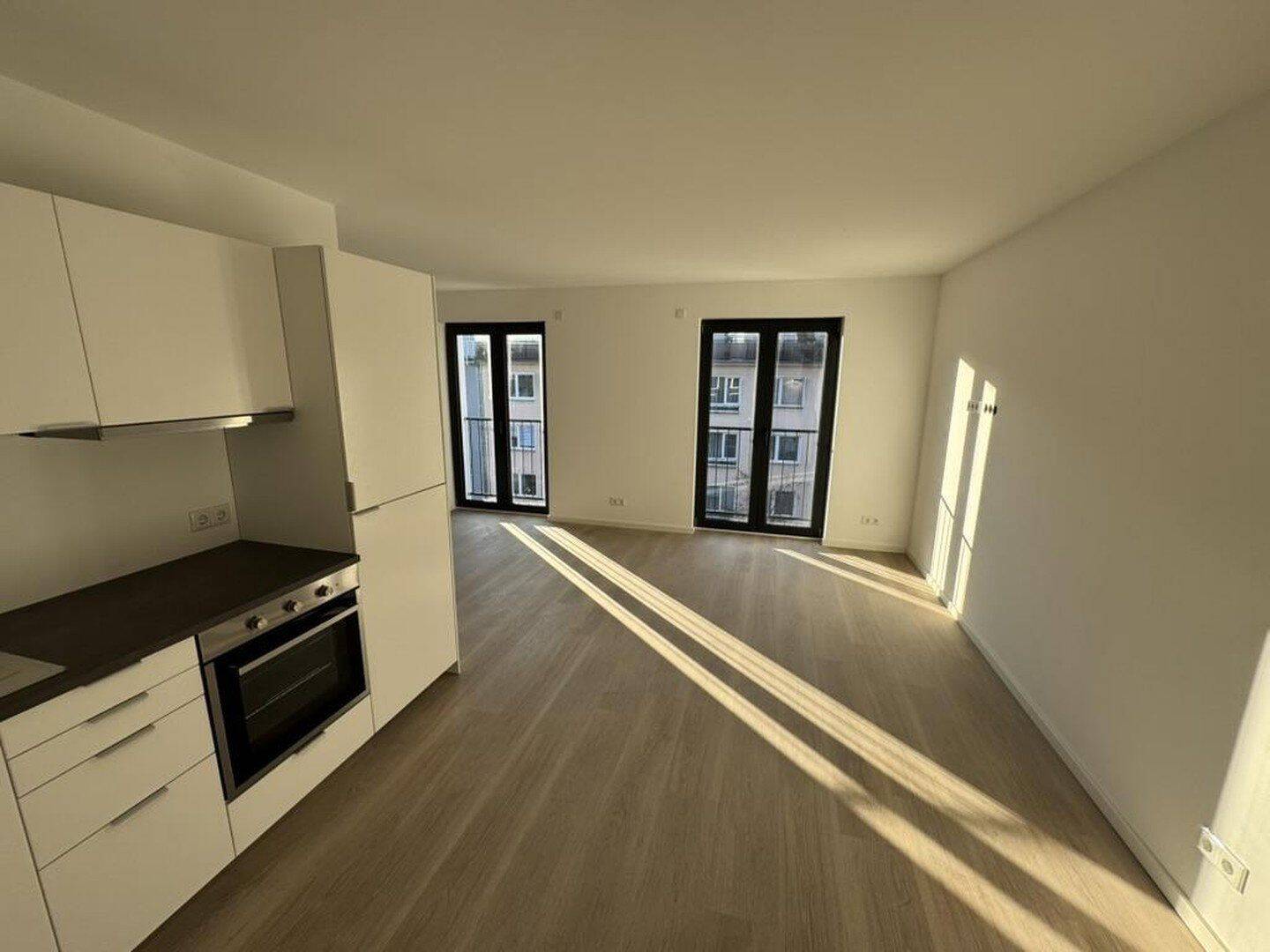 Erstbezug nach Kernsanierung 1-Zimmer Apartment mit EBK, 40211 Düsseldorf (Pempelfort Stadtmitte)