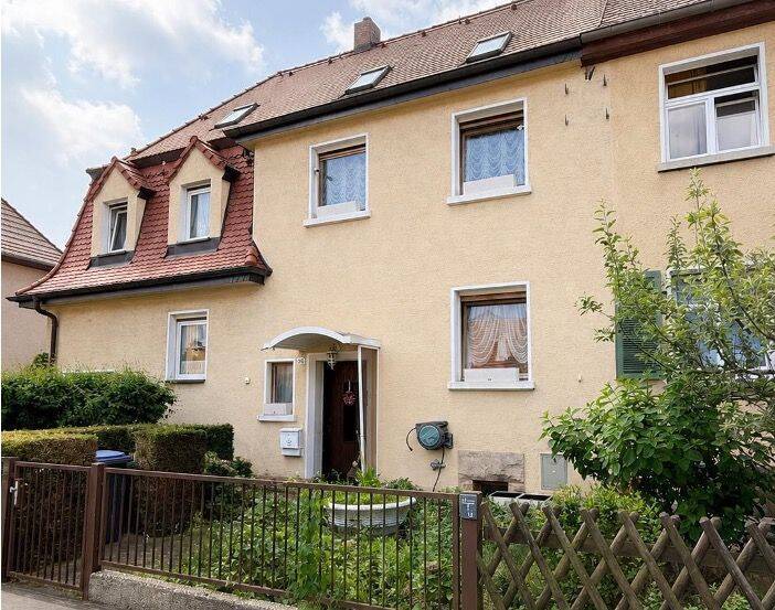 Platz für die ganze Familie – Großzügiges Reihenmittelhaus mit Terrasse in ruhiger Lage von Dresden, 1157 Dresden