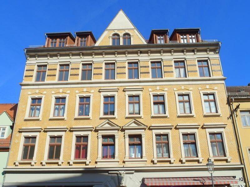 Ab Mitte August: Geräumige 2-Zimmer-Wohnung mit Laminatboden “Dielenoptik”, Essküche und Badewanne, 1662 Meißen
