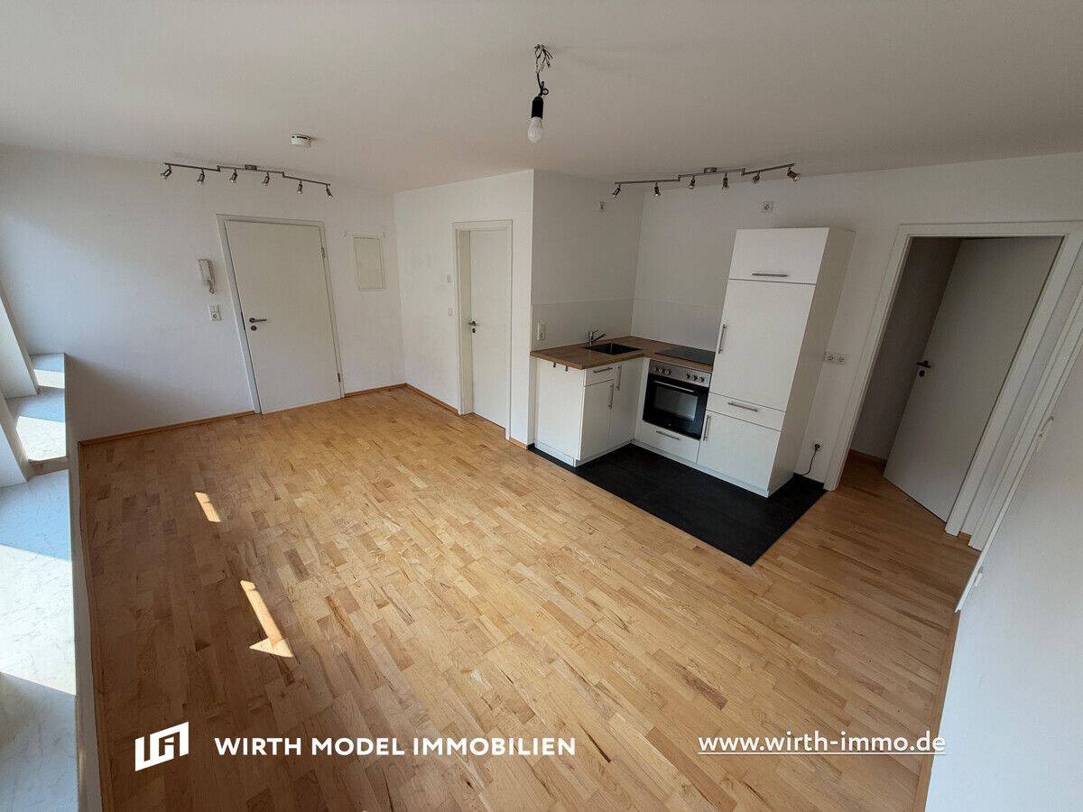 Sanierte Zwei-Zimmer-Wohnung mit EBK in zentraler Innenstadtlage, 97421 Schweinfurt