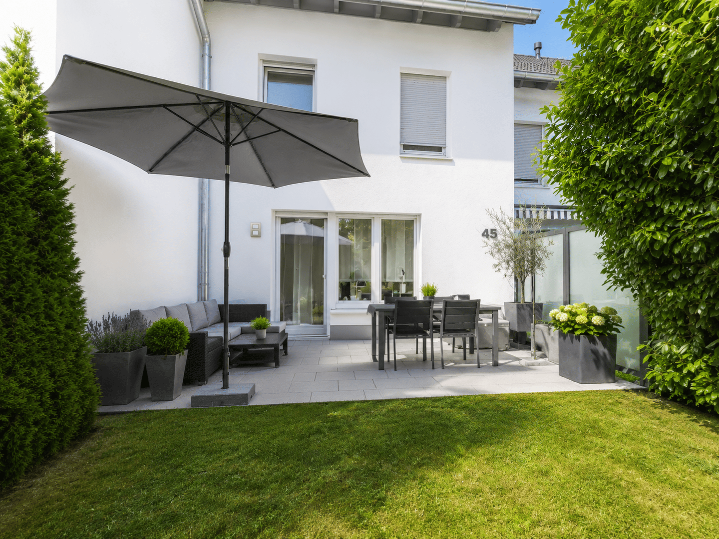 !! Großzügiges 5,5-Zi.-Reihenhaus mit Garten für die junge Familie, Bj. 2016, modern + neuwertig !!, 71723 Großbottwar