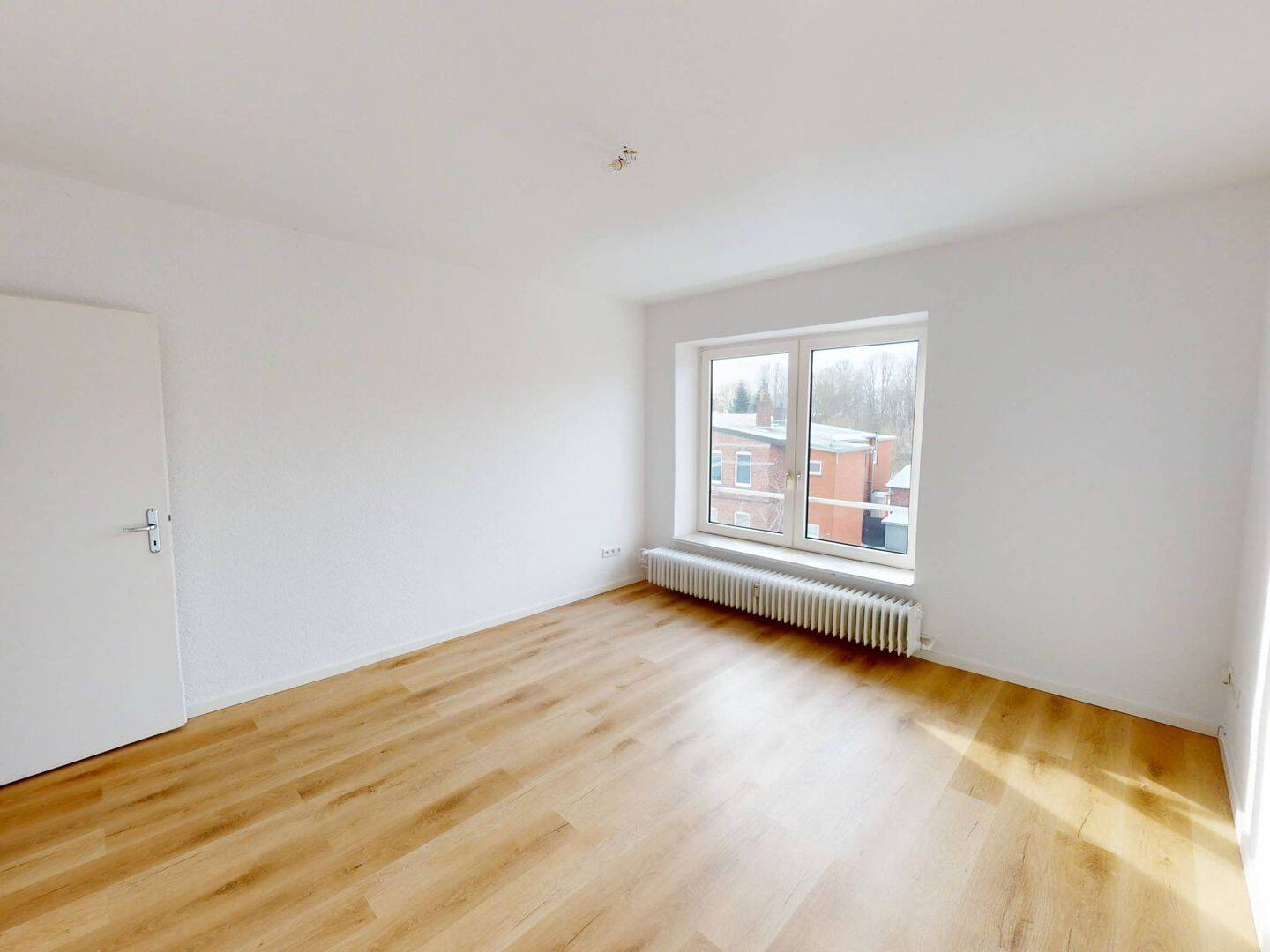 **FRISCH SANIERT** Helle 3-Zimmer-Wohnung mit EBK und Wannenbad, 25566 Lägerdorf