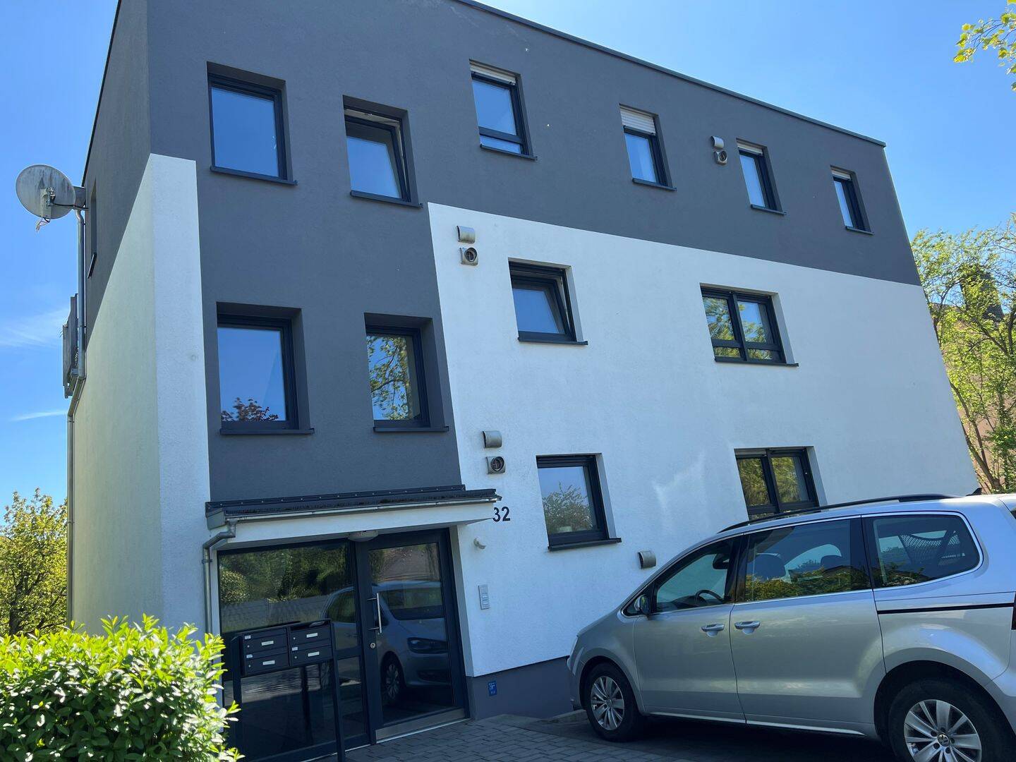 Wow! Wunderschöne, helle 4 Zimmer-Wohnung mit Terrasse und Garten in netter Nachbarschaft, 35039 Marburg