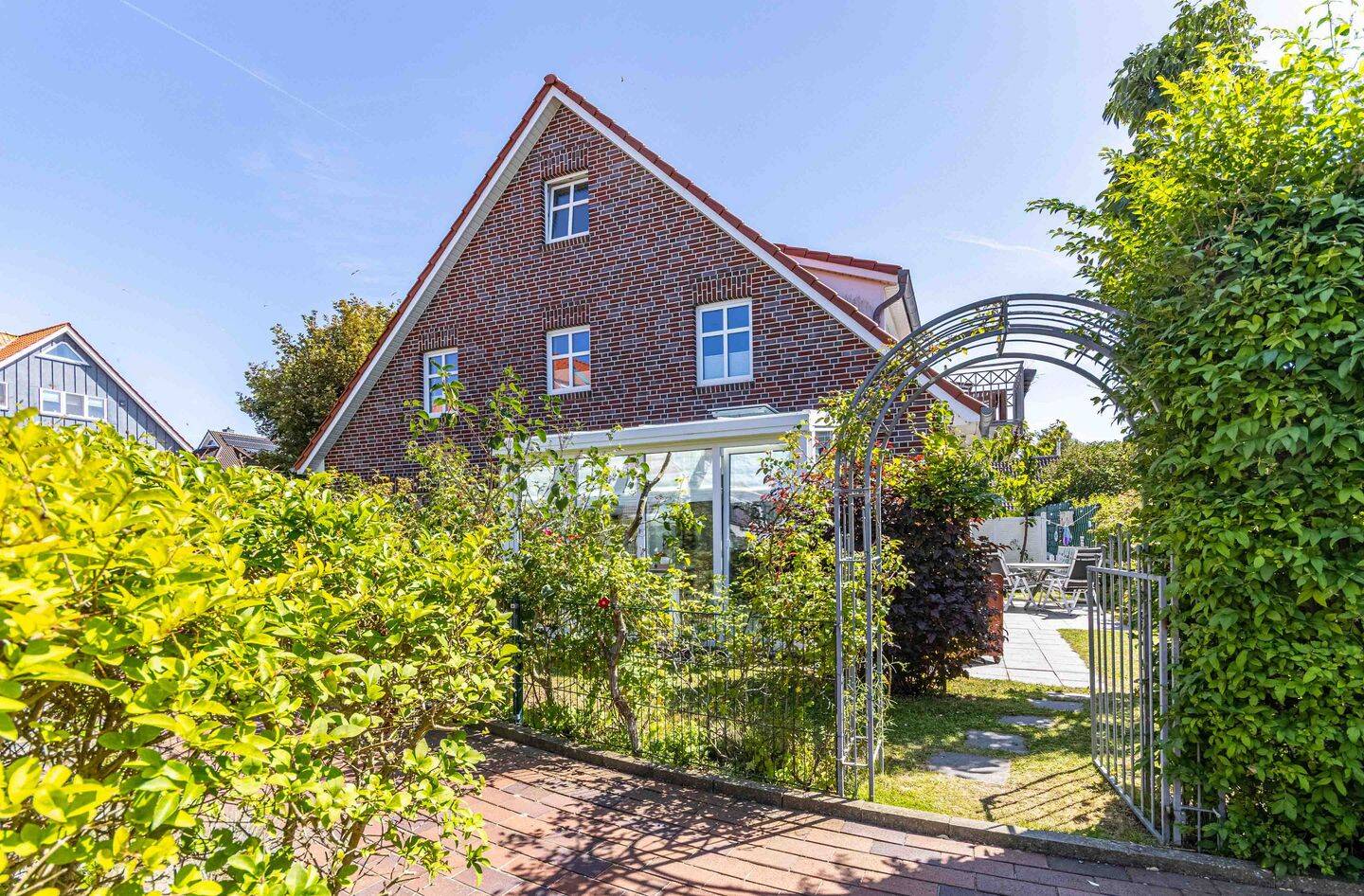 Wohnen in der Nordhelmsiedlung – helle 3-Zimmer-Erdgeschosswohnung mit Wintergarten, 26548 Norderney