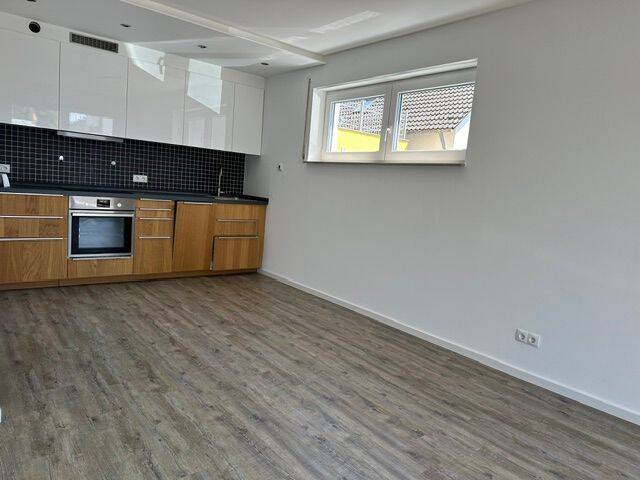 Schöne 2-Zimmer-Wohnung mit Süd-West-Terrasse, 91086 Aurachtal