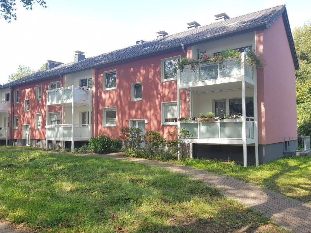 VIVAWEST modernisiert Ihre neue Wohnung., 47139 Duisburg (Beeck Beeckerwerth Untermeiderich)