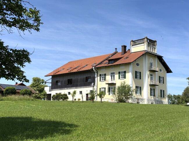 Nähe Murnau : Loftartiges Wohnen im Bauernhaus-Ensemble mit Freisitz in herrlicher Alleinlage, 82418 Murnau a. Staffelsee (Murnau)
