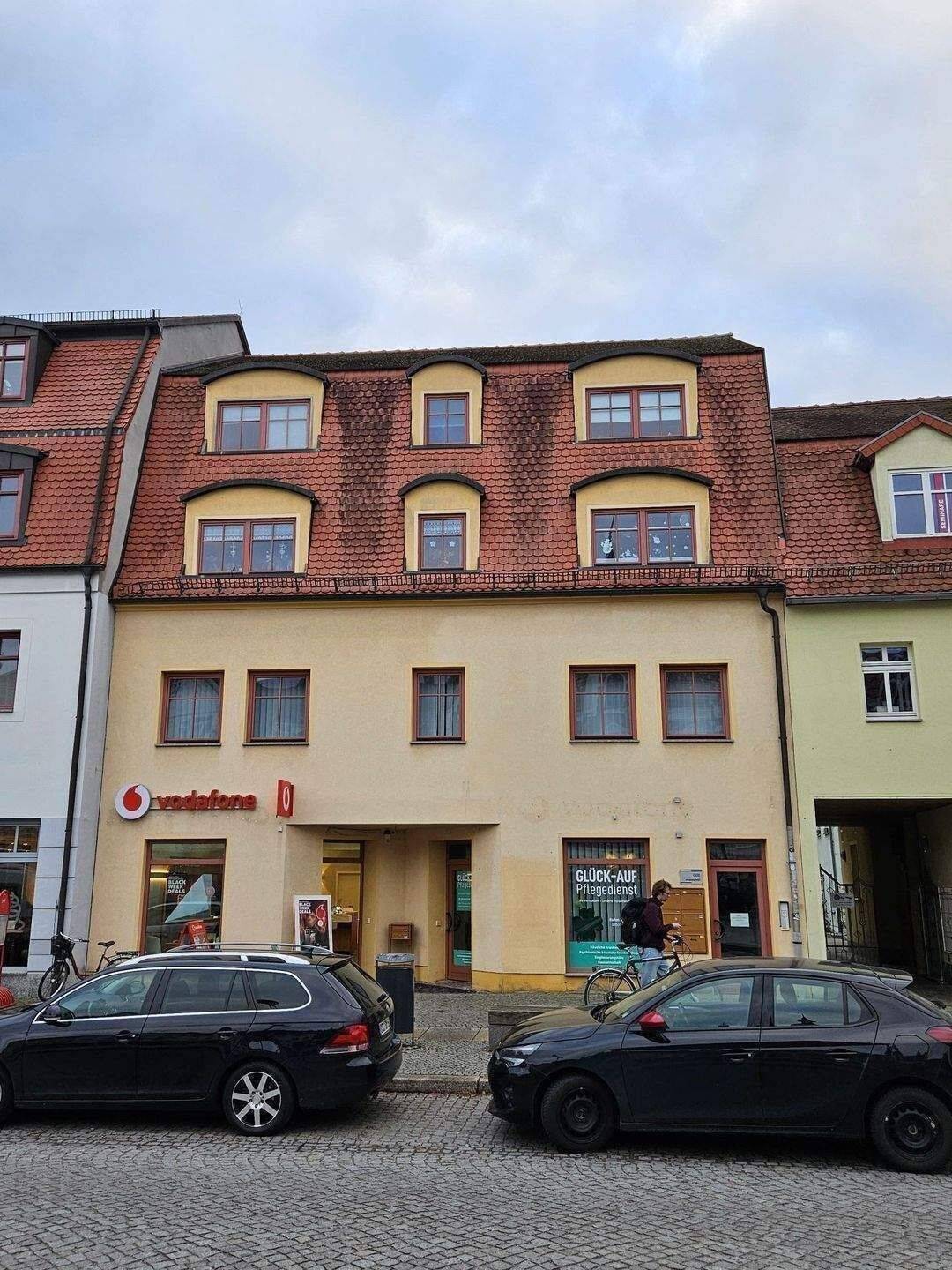Übersichtliche Anlage – nicht zu groß und nicht zu klein. Wohn- u. Geschäftshaus in 1A-Lage!, 3238 Finsterwalde