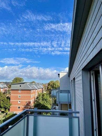 Wunderschöne 2-Zimmer Endetage Wohnung mit Balkon – Mitten in Barmbek, 22083 Hamburg (Hamburg-Nord Barmbek-Süd)