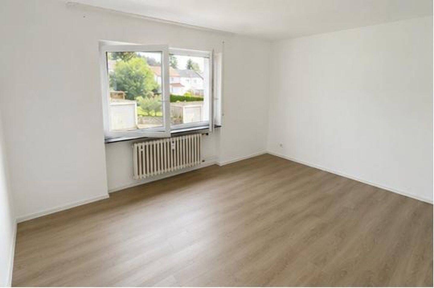 2 Wohnungen! Sanierte 2 & 3-Zimmer-Wohnung – ideal für Singles/Paare, 72469 Meßstetten
