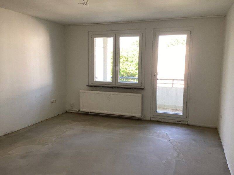 Ihr neues Zuhause: renovierte 1-Zimmer-Single-Wohnung mit Balkon, 33609 Bielefeld (Baumheide Innenstadt Schildesche)