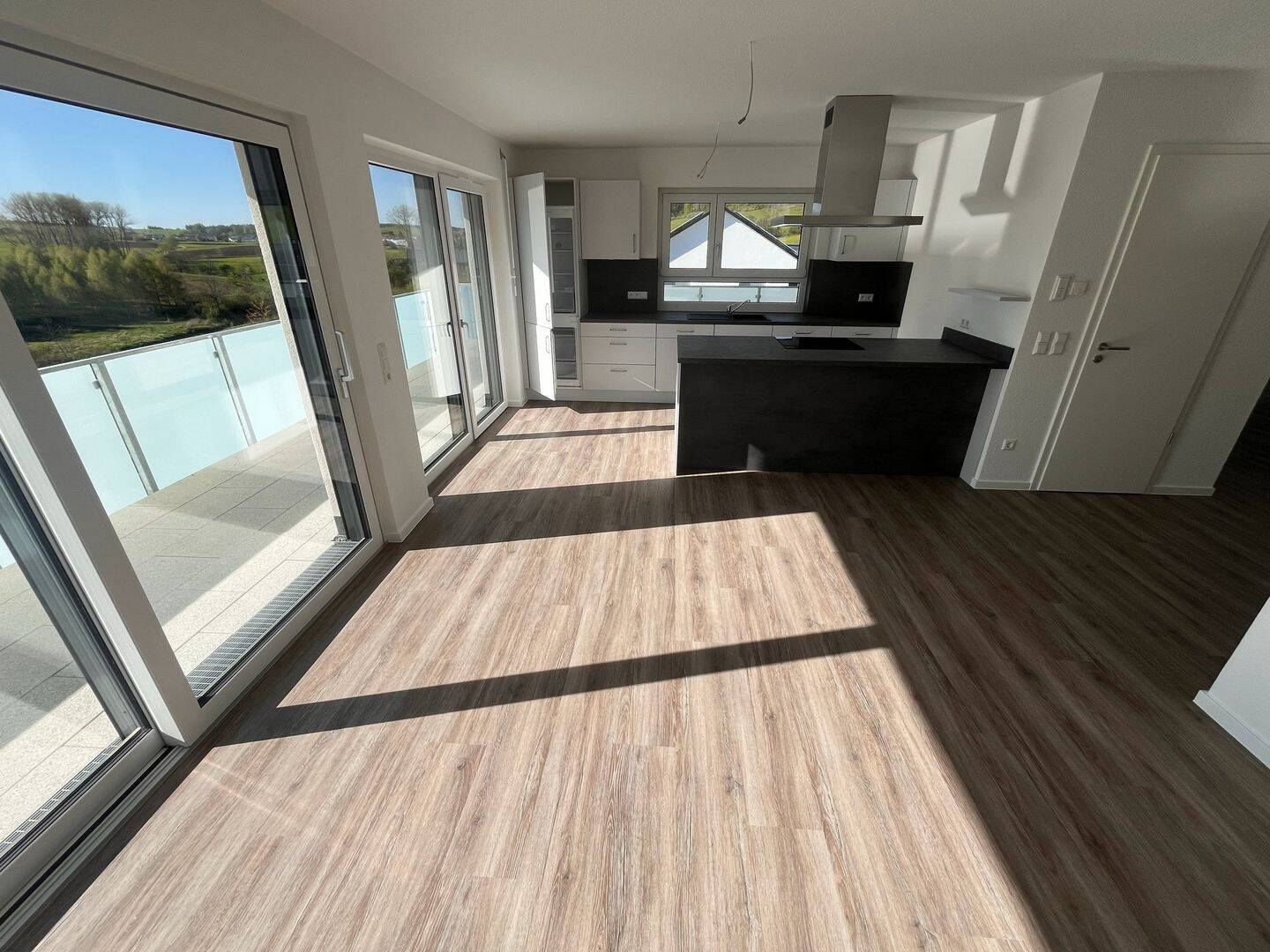 Exklusive Neubau-Penthouse Wohnung mit großzügiger Dachterrasse – Erstbezug – ab sofort, 78564 Wehingen