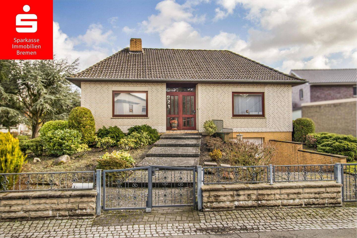 Ebenerdiges Einfamilienhaus mit Ausbaupotenzial auf Traumgrundstück in Arsten