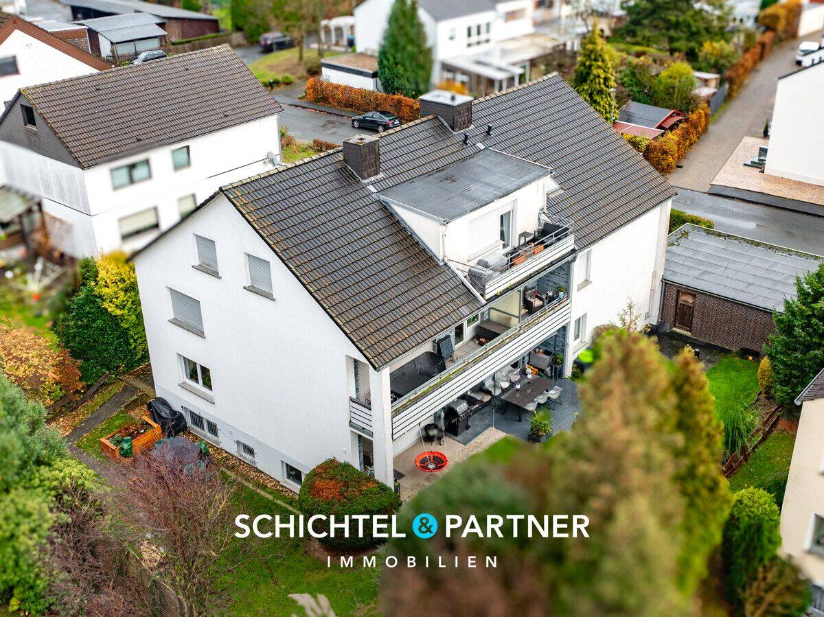 Soest | Attraktives Mehrfamilienhaus mit sechs Wohnungen und drei Garagen, 59494 Soest