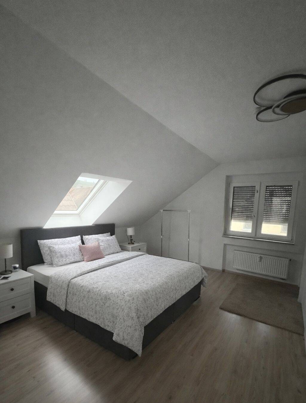 Moderne 3-Zi.-Wohnung mit EBK, Balkon & Stellplatz, 74395 Mundelsheim