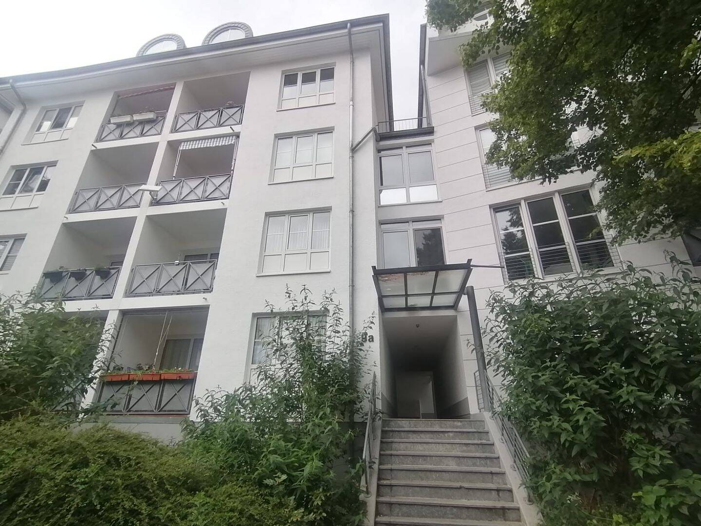 Helle 2-Zimmer Wohnunh mit überdachtem Balkon + TG mögl. in Stadtfeld-Ost, 39108 Magdeburg (Altstadt Stadtfeld Ost)