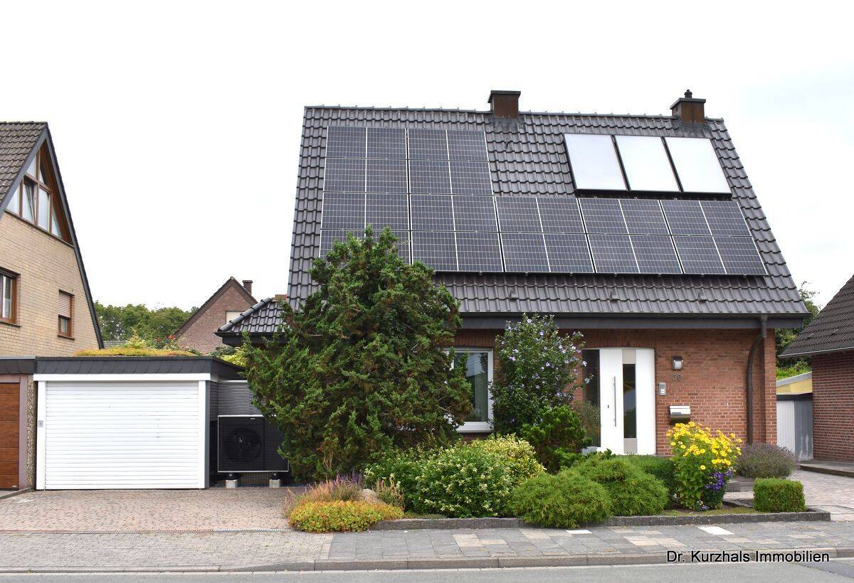 Ansprechende Wohnung in ruhiger Wohnlage mit Loggia, Dr. Kurzhals Immobilien GmbH, www.dr-kurzhals.de, Tel. 02508/451, 59229 Ahlen