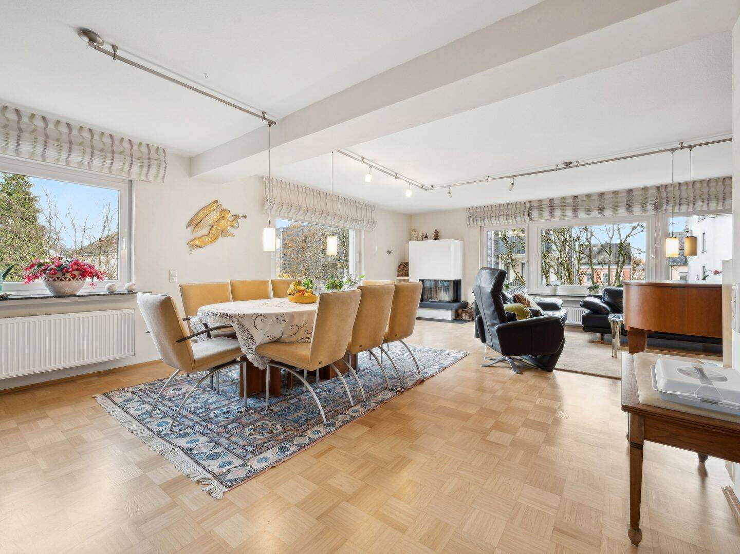 Haus im Haus: Exklusive 5-Zimmer-Eigentumswohnung in Zentrumsnähe von Halver, 58553 Halver