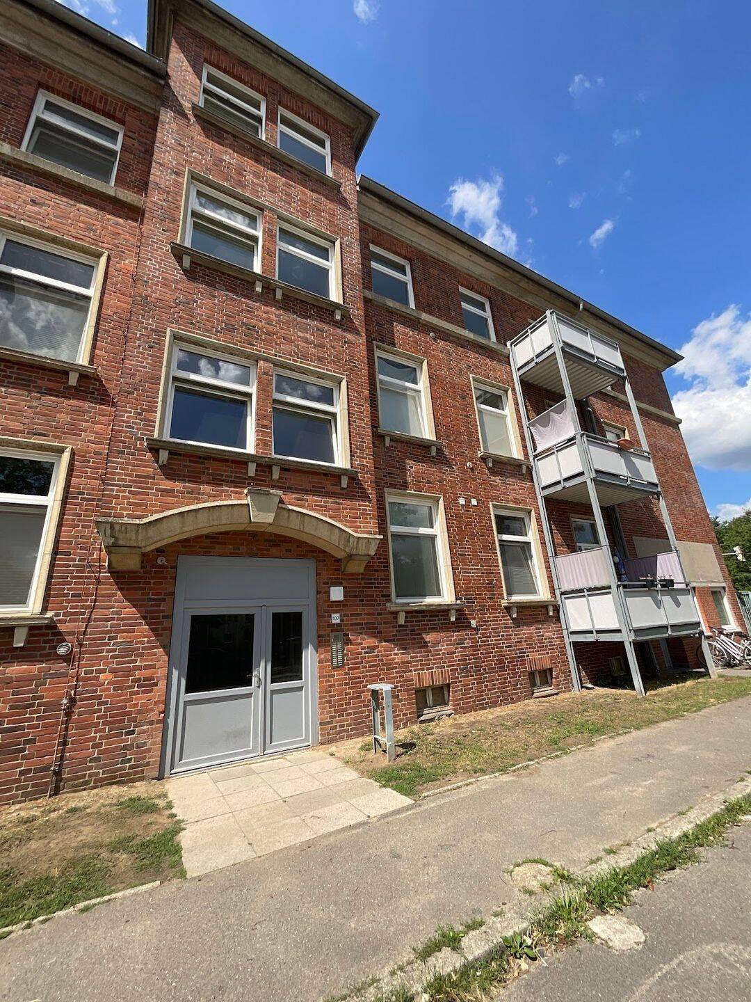 3 Zimmer-Wohnung mit Wohnküche und Balkon, 23554 Lübeck (Innenstadt Sankt Lorenz Nord Sankt Lorenz Süd)