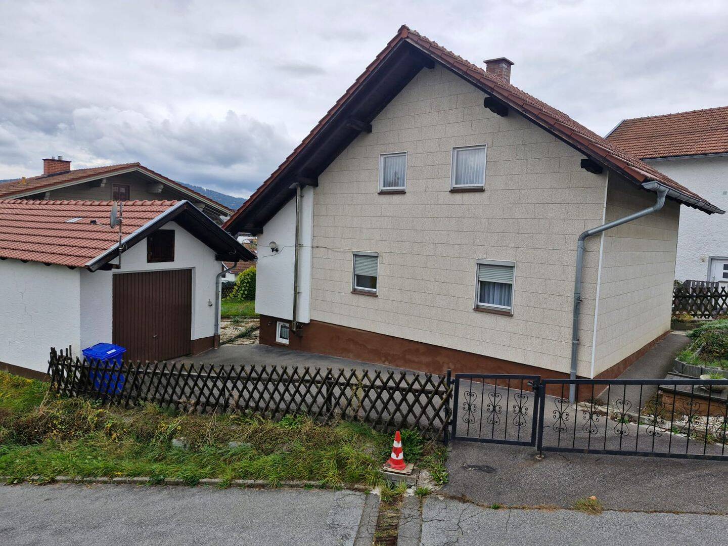 Freistehendes Wohnhaus in der Stadt Viechtach, 94234 Viechtach