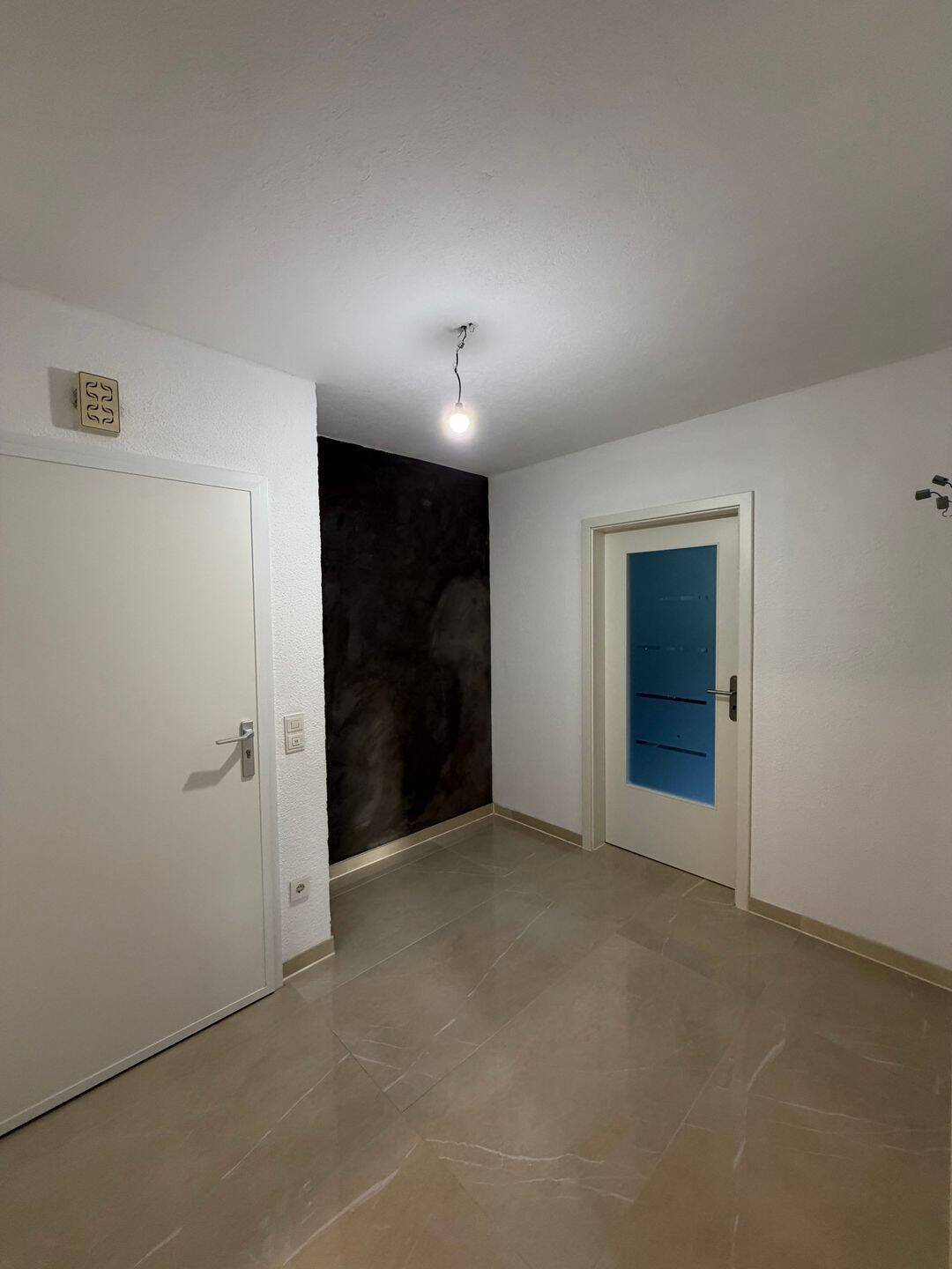 Moderne 2-Zimmer Wohnung mit Südbalkon in ruhiger Lage, 90425 Nürnberg