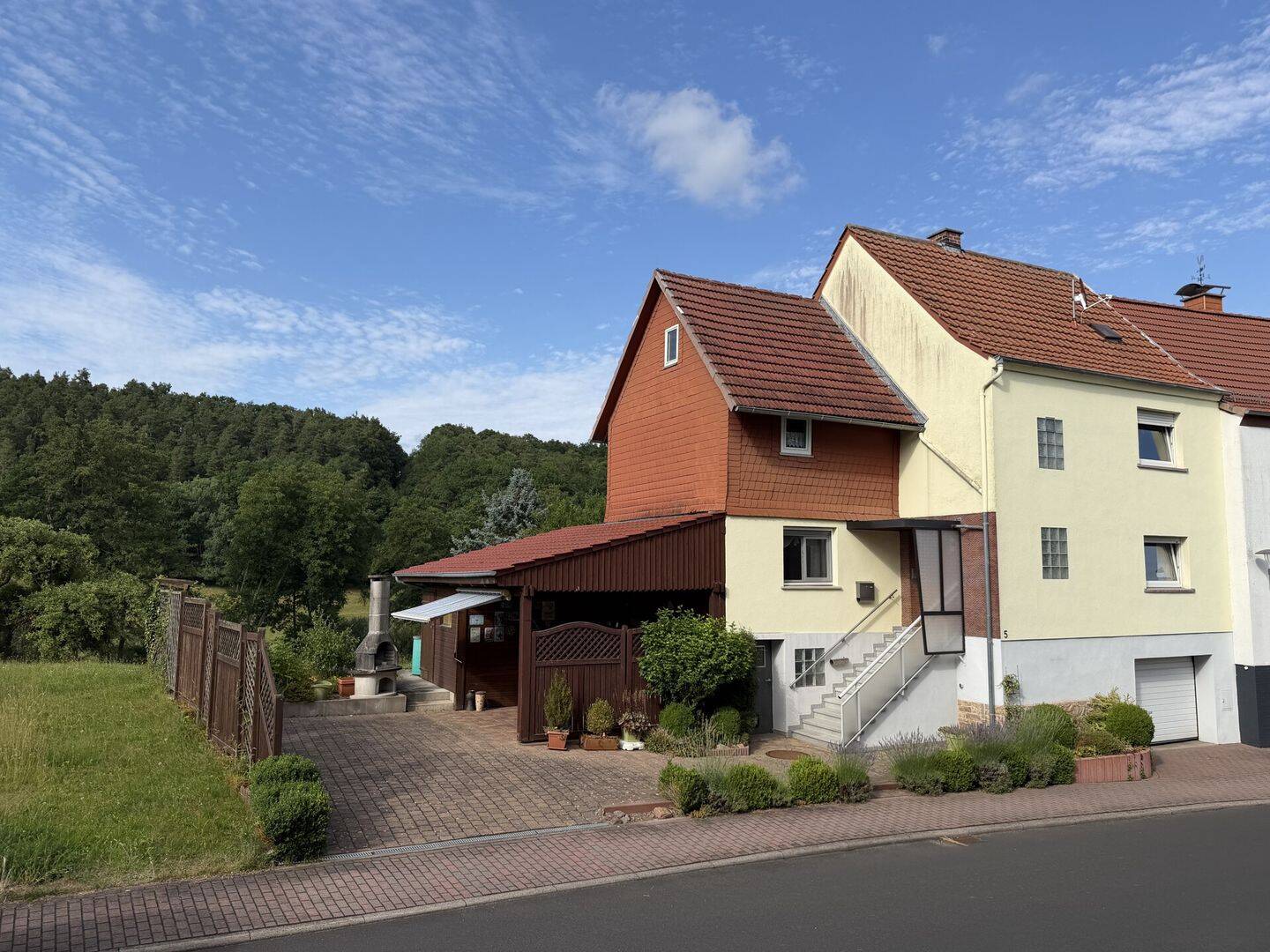 Gepflegtes Einfamilienhaus mit Freisitz, Garten, Garage und viel Potenzial zum Wohlfühlen, 36208 Wildeck
