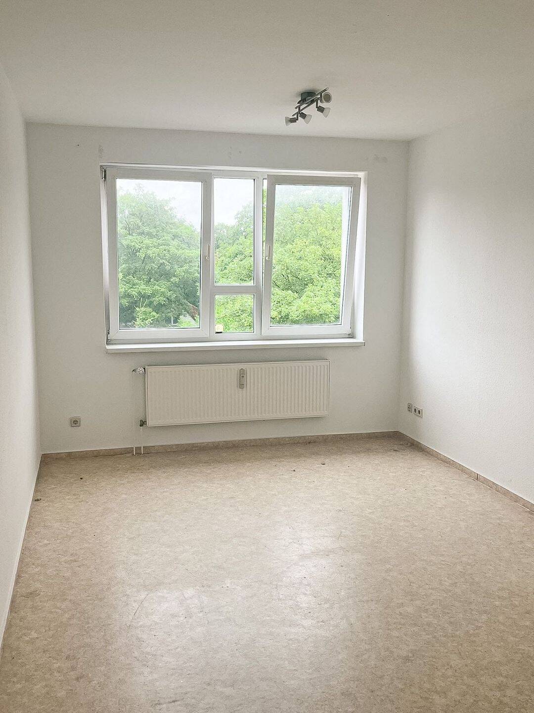 Helle 2-Zimmer-Dachgeschosswohnung in Neubukow, 18233 Neubukow