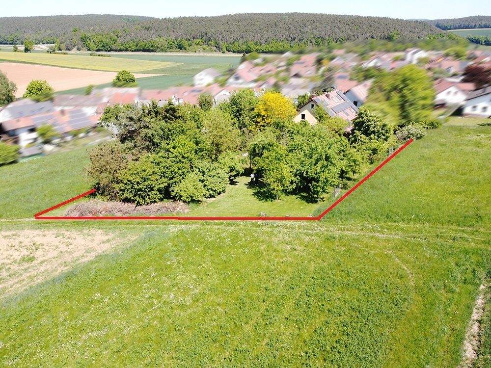 EFH in absolut ruhiger Dorfrandlage bei Regenstauf, 93128 Regenstauf