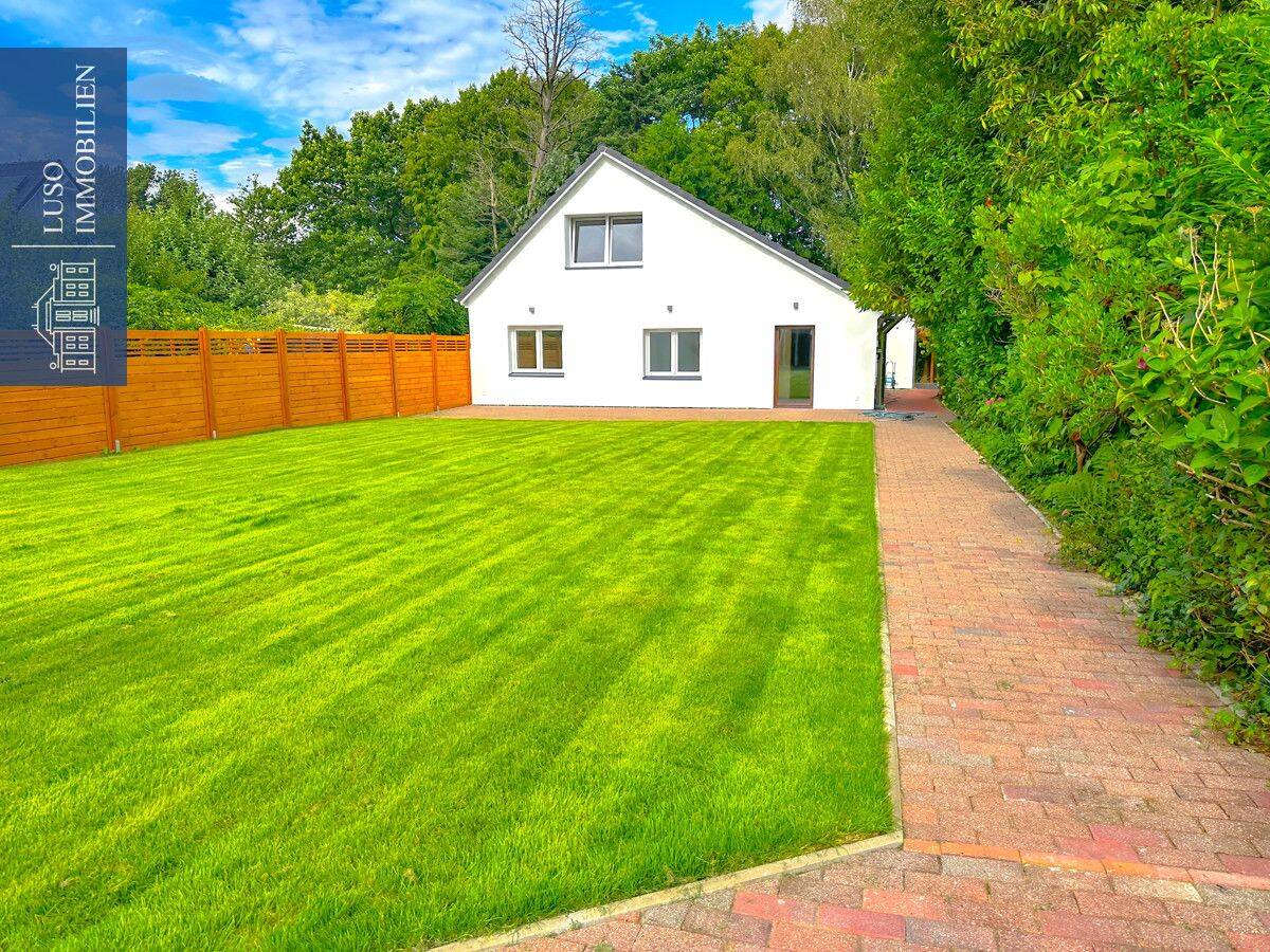 Exklusives Einfamilienhaus mit Garten, 22527 Hamburg (Eimsbüttel Eidelstedt Lokstedt Stellingen)