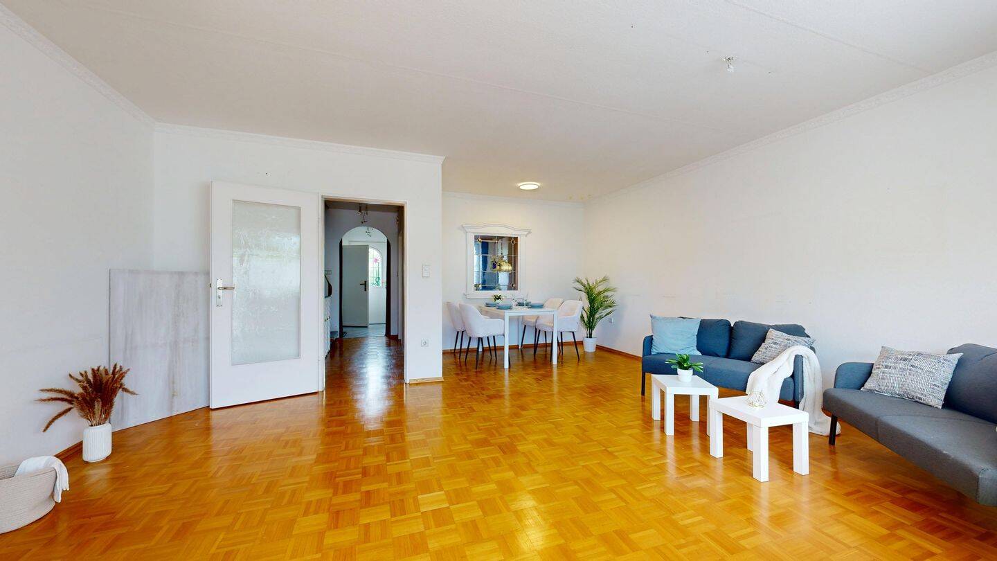 Ruhig gelegenes Reihenmittelhaus mit Potenzial in Kirchheim bei München, 85551 Kirchheim b. München