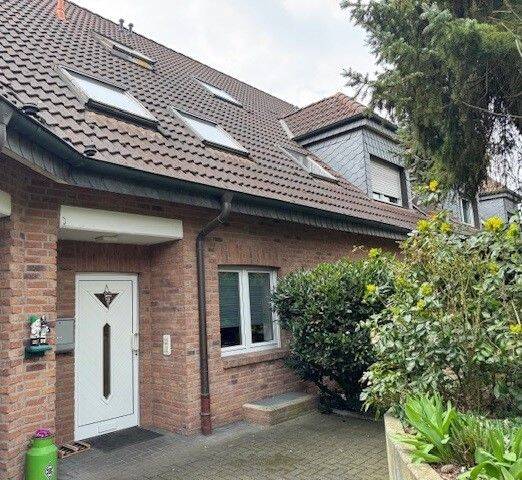 Reihenhaus in Seenähe – als Wohnungseigentum mit Garten und Tiefgarage in 41334-Nettetal Lobberich, 41334 Nettetal