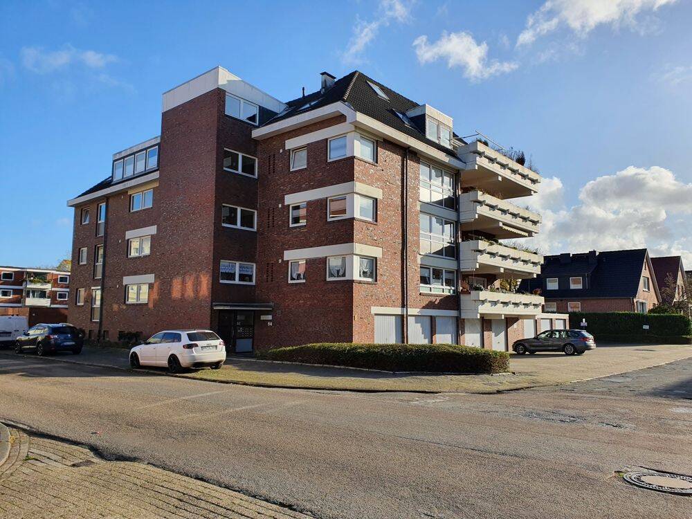 Wunderschöne, helle 2,5 Zimmer Dachgeschosswohnung! Frei ab Juli, 26382 Wilhelmshaven (Bant Heppens Innenhafen Innenstadt Siebethsburg)