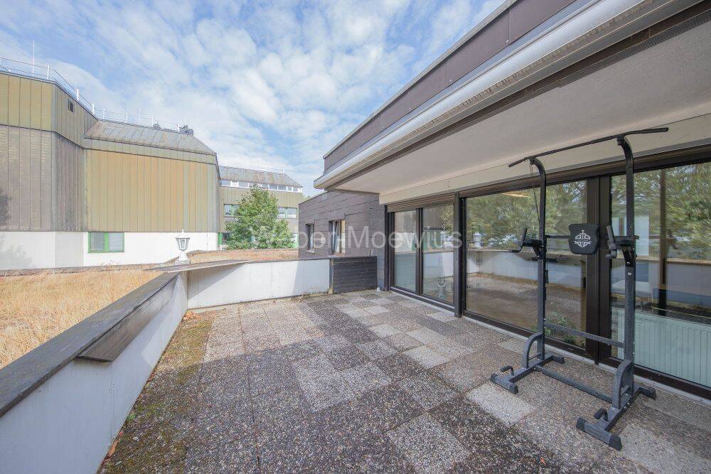 3-Zimmer-Penthouse im Hennefer Zentrum / Dachterrasse / 2 TG-Stellplätze / bezugsfrei ab 01.04.2027, 53773 Hennef (Sieg)