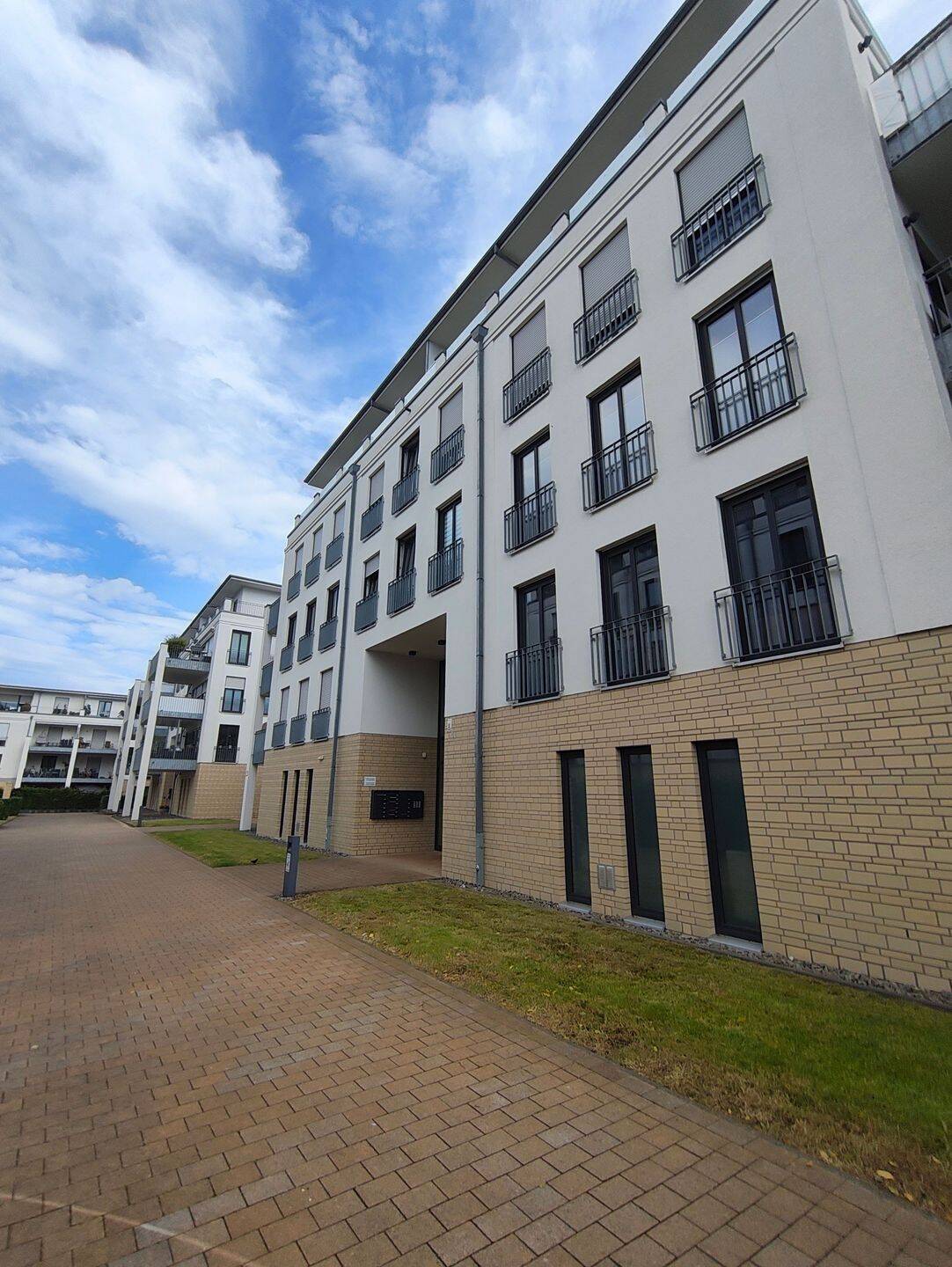 Möbliertes Appartement mit Dachterrasse in Innenstadtlage, 59065 Hamm (Hamm-Mitte Hamm-Norden)