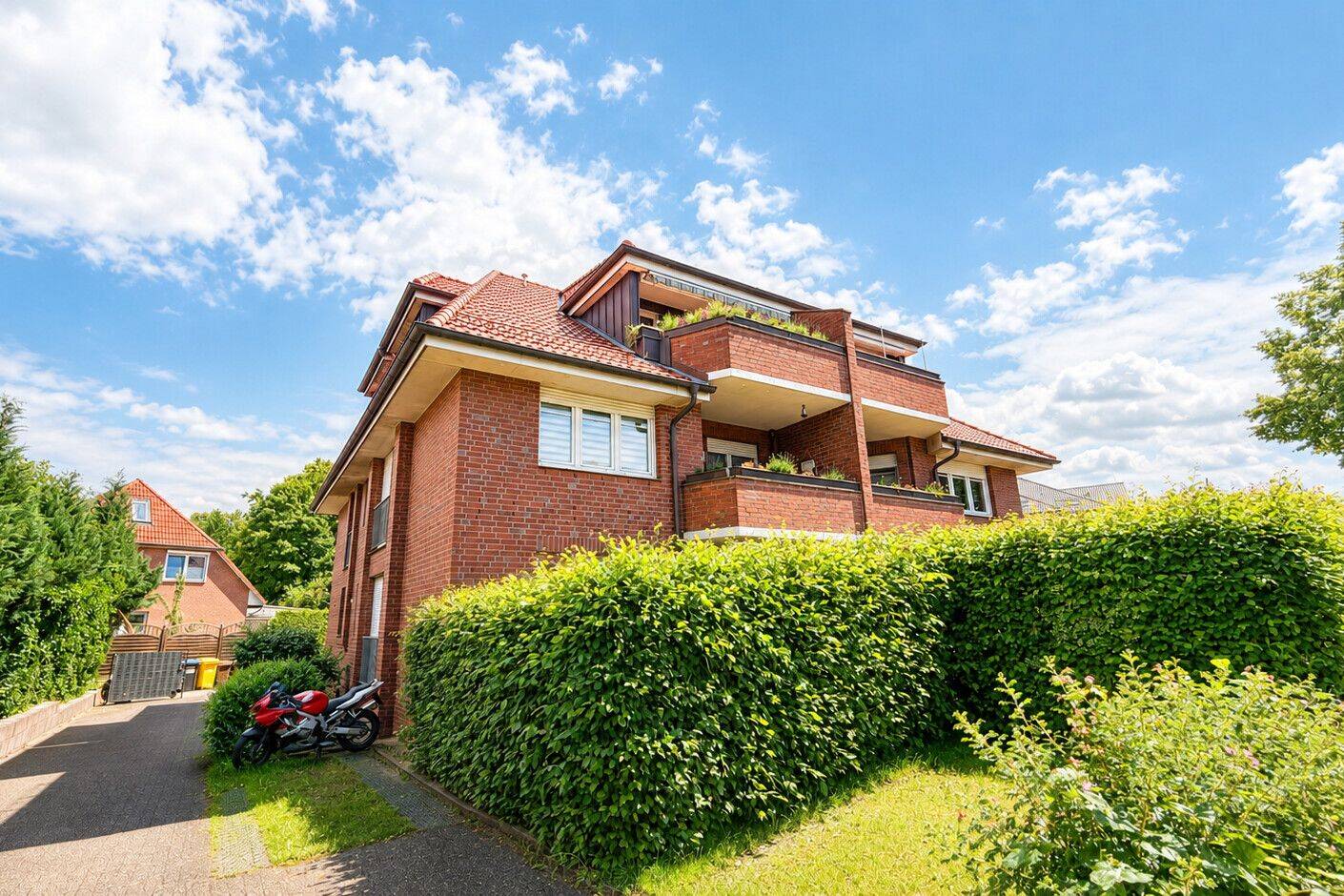 Vermietete 3-Zimmer-Wohnung mit ausgebautem Dachgeschoss und Balkon, 21698 Harsefeld